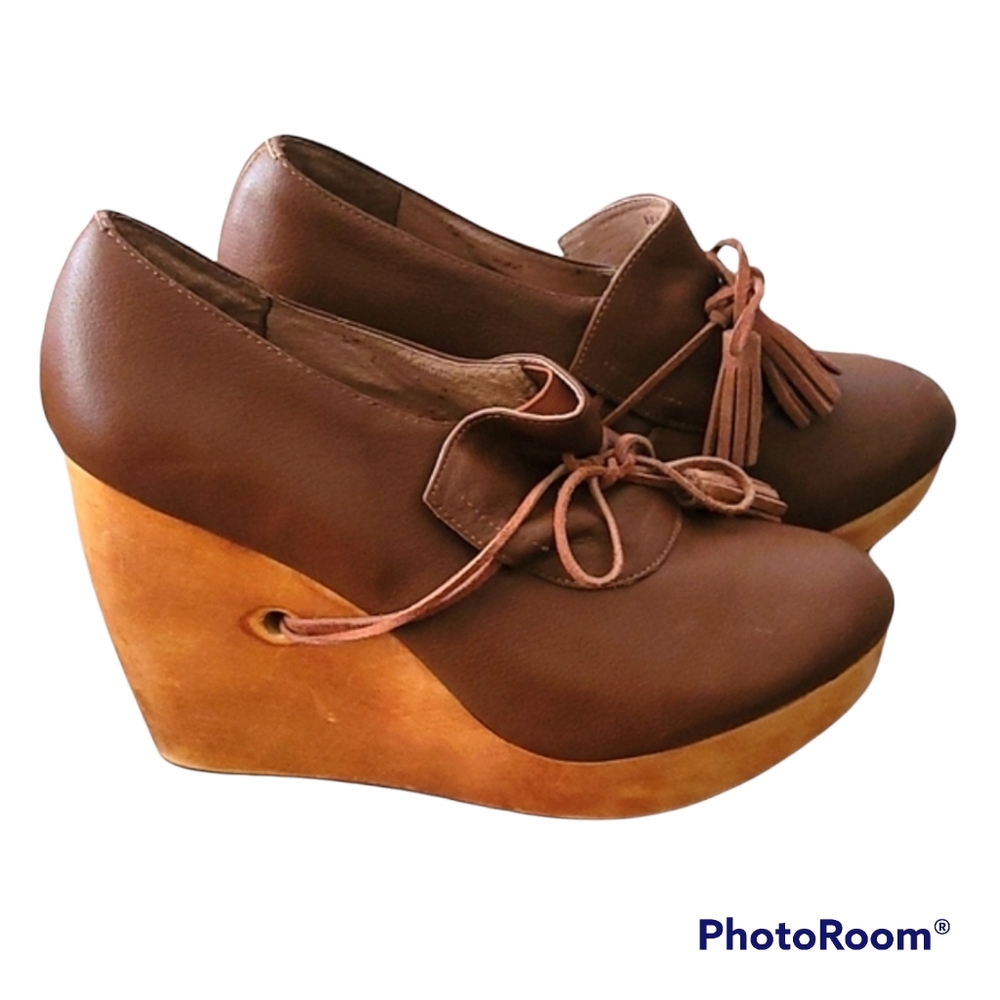 Fiel Brown Leather Wooden Wedge Shoes